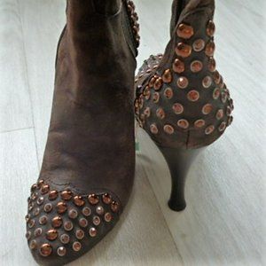 Giancarlo Paoli distressed leather boots. Size 40. Made in Italy.